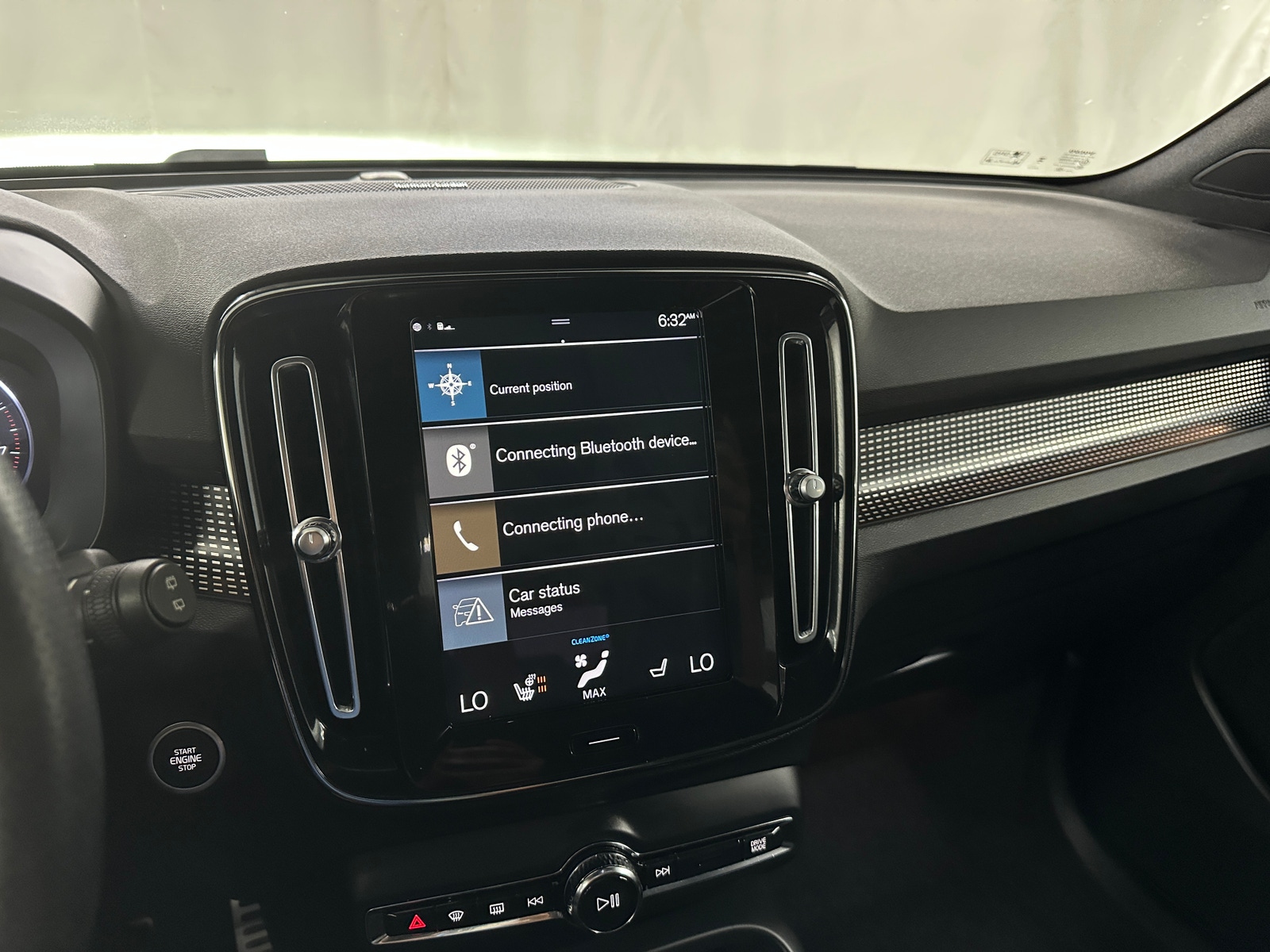 Thumbnail: 2021 Volvo XC40 - 3