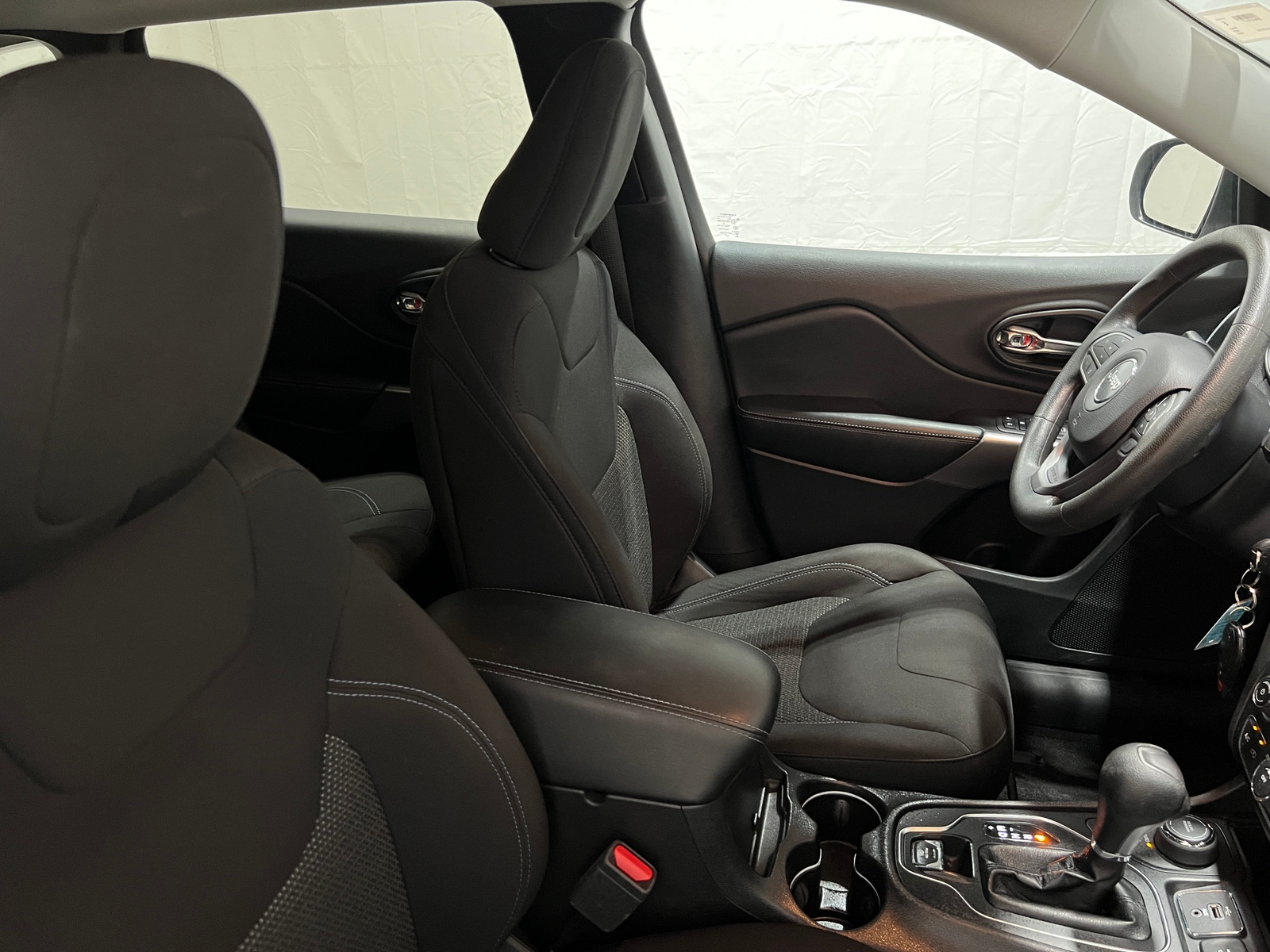 Thumbnail: 2019 Jeep Cherokee - 2