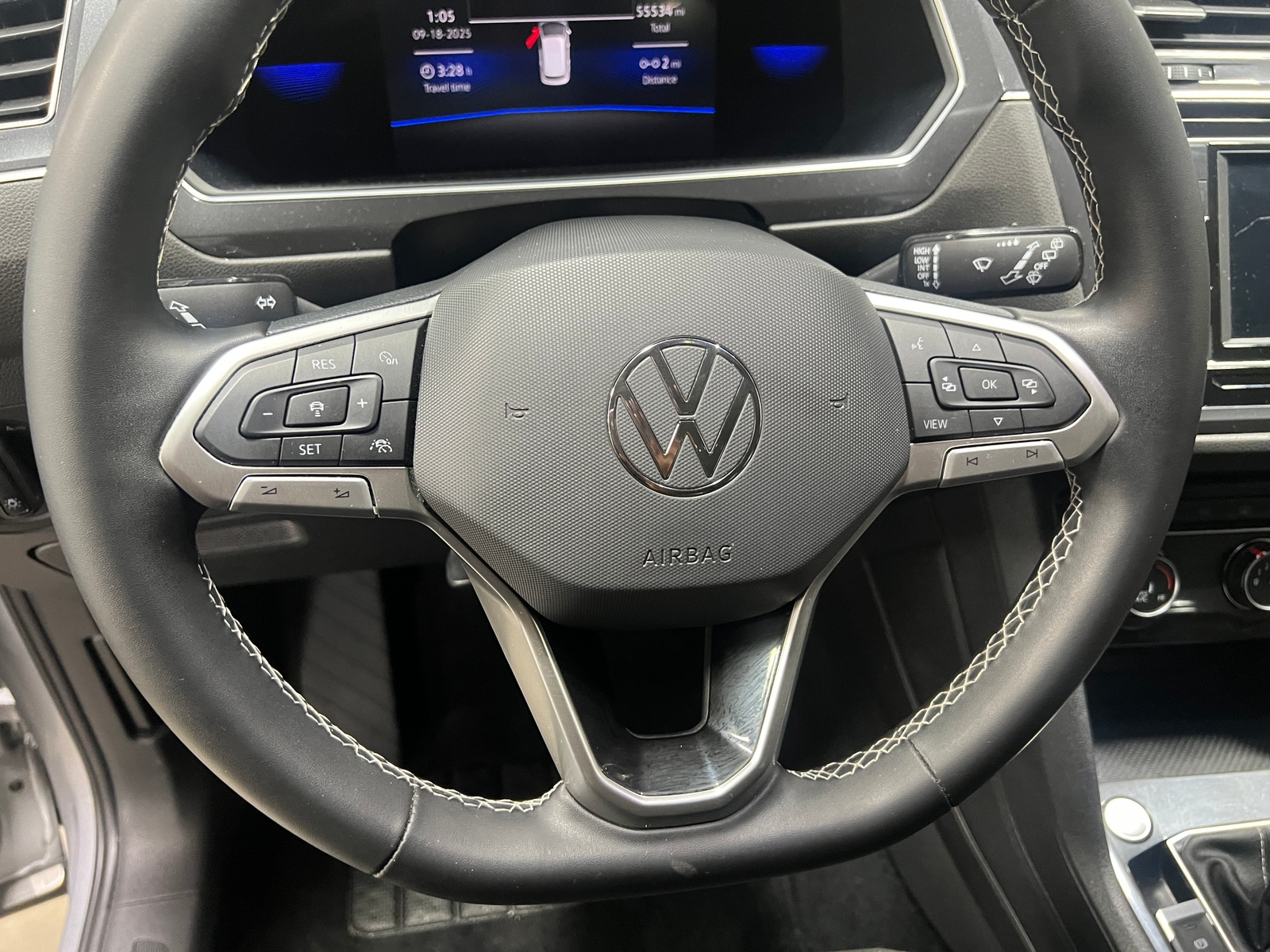 Thumbnail: 2022 Volkswagen Tiguan - 5