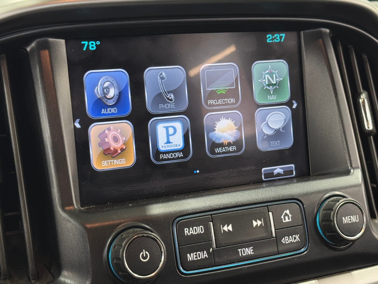 Thumbnail: 2016 Chevrolet Colorado - 4