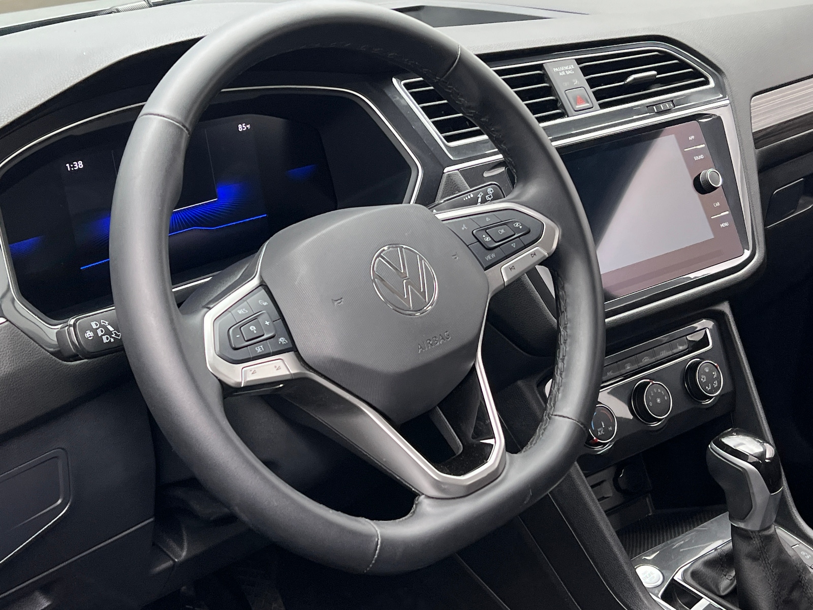 Thumbnail: 2024 Volkswagen Tiguan - 4
