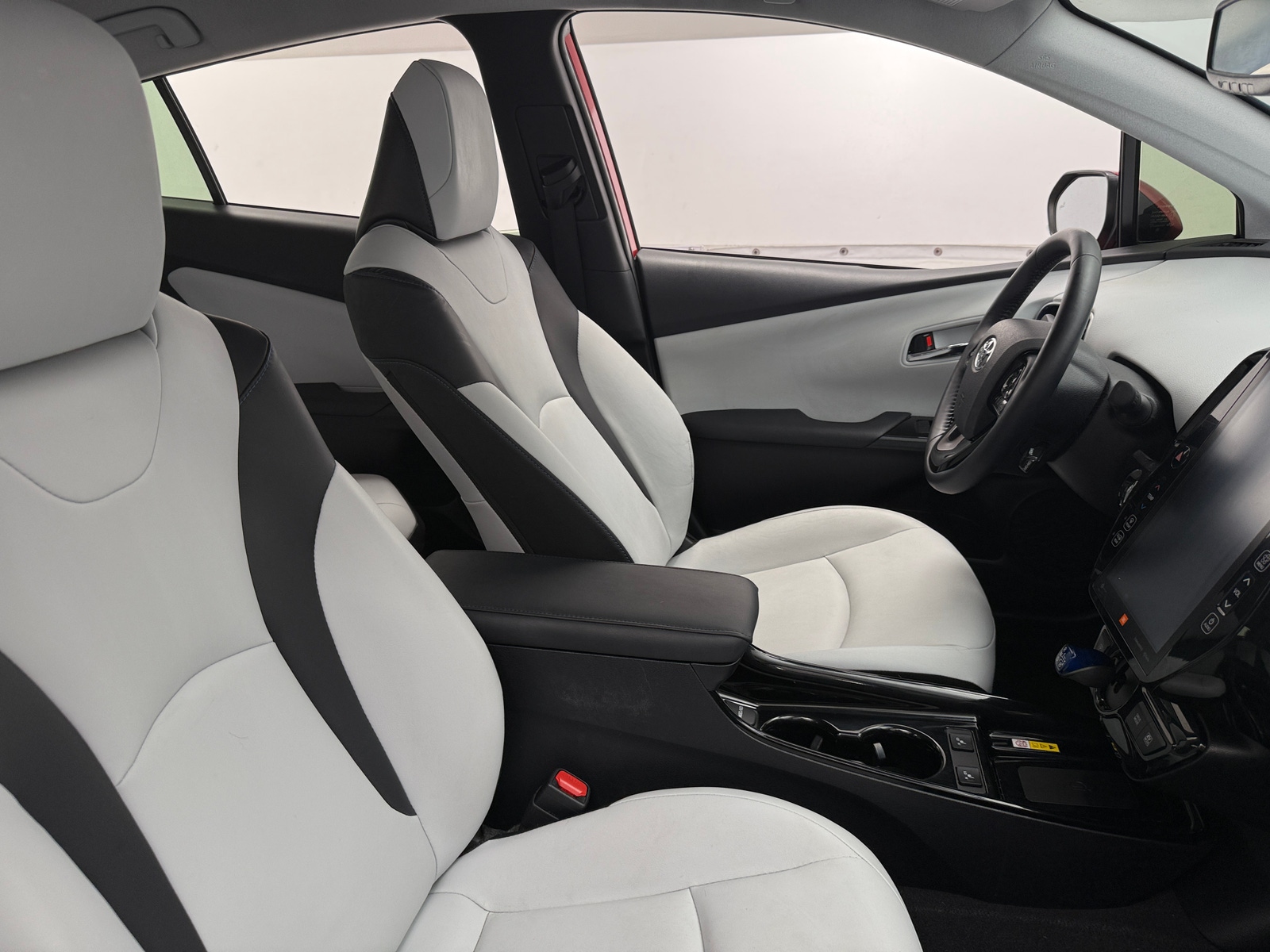 Thumbnail: 2021 Toyota Prius - 2
