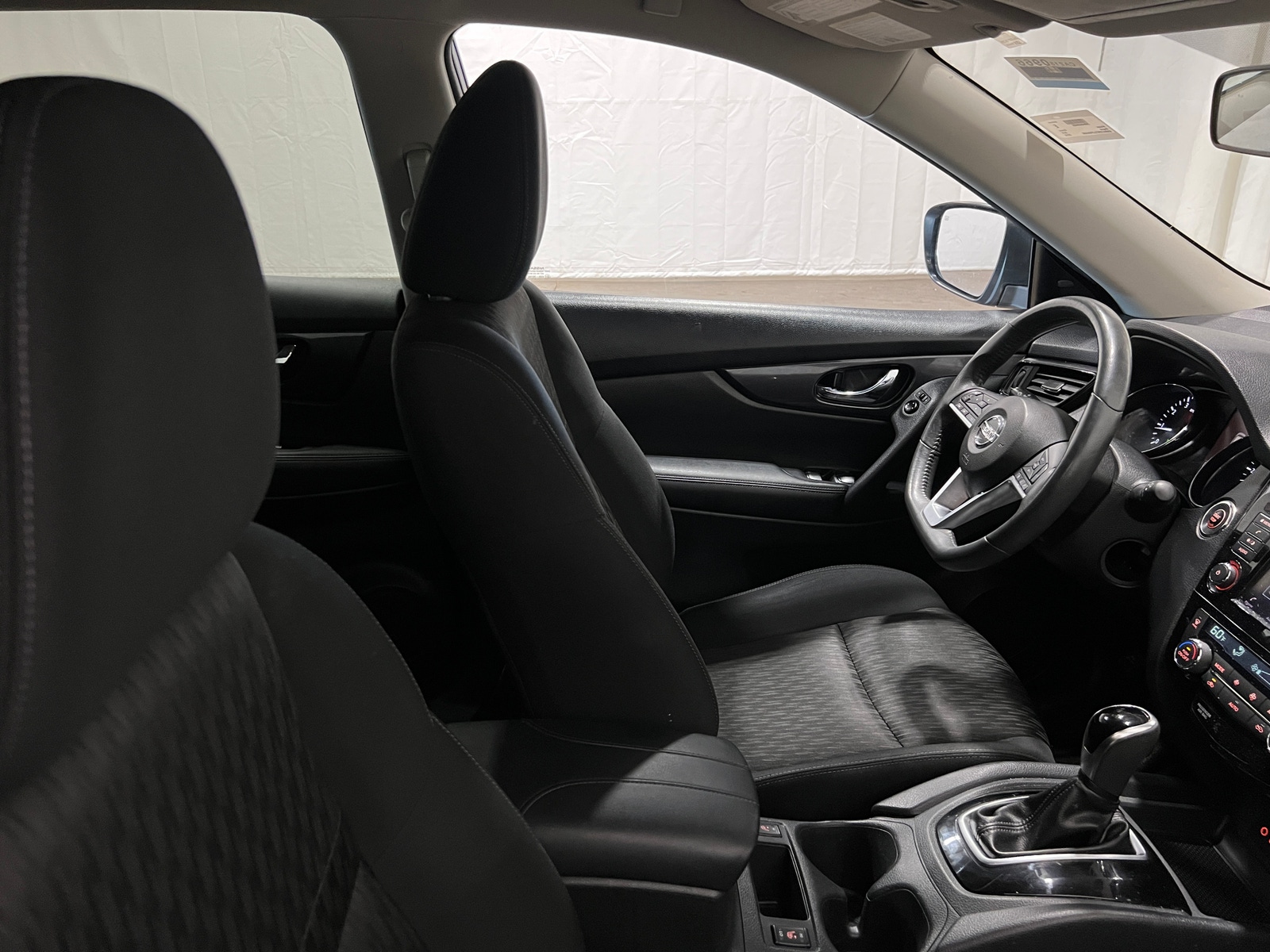 Thumbnail: 2018 Nissan Rogue - 2