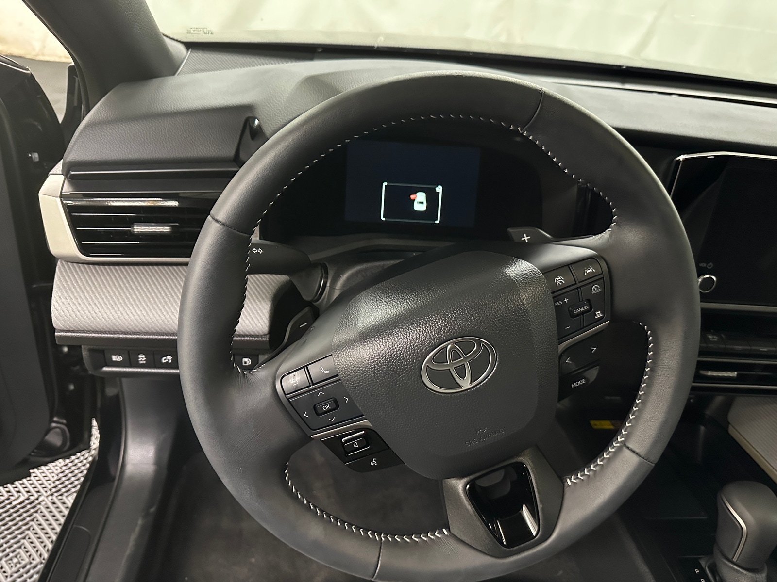 Thumbnail: 2025 Toyota Camry - 4