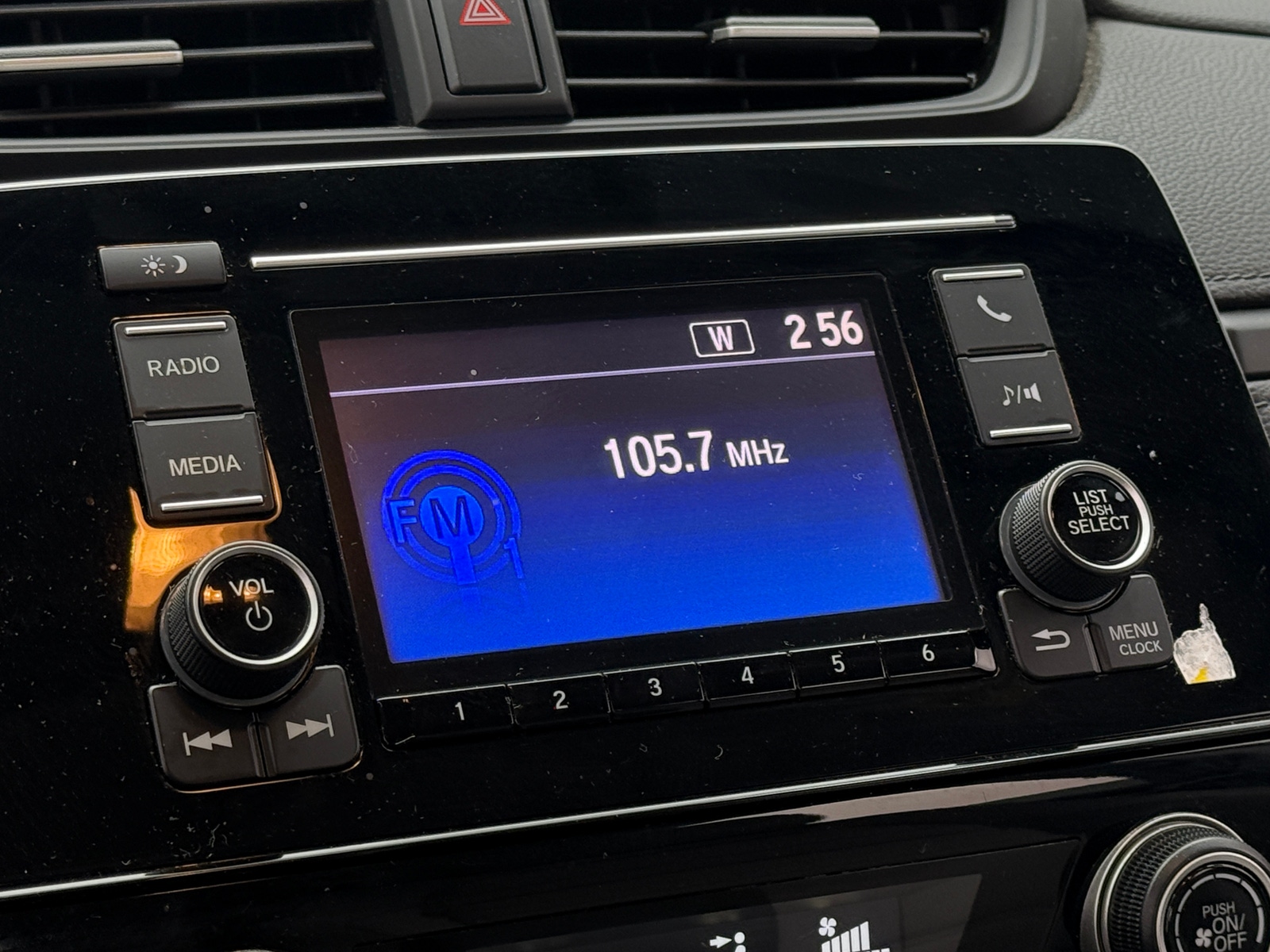 Thumbnail: 2018 Honda CR-V - 4