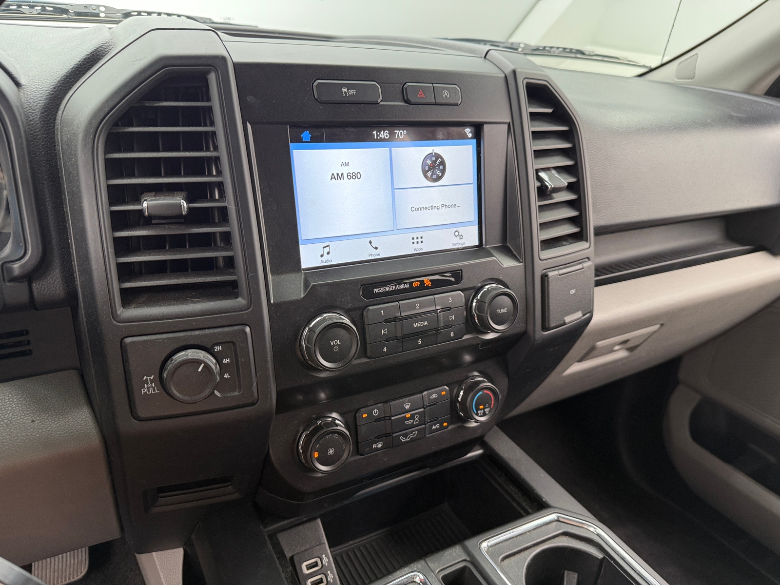 Thumbnail: 2019 Ford Econoline - 4
