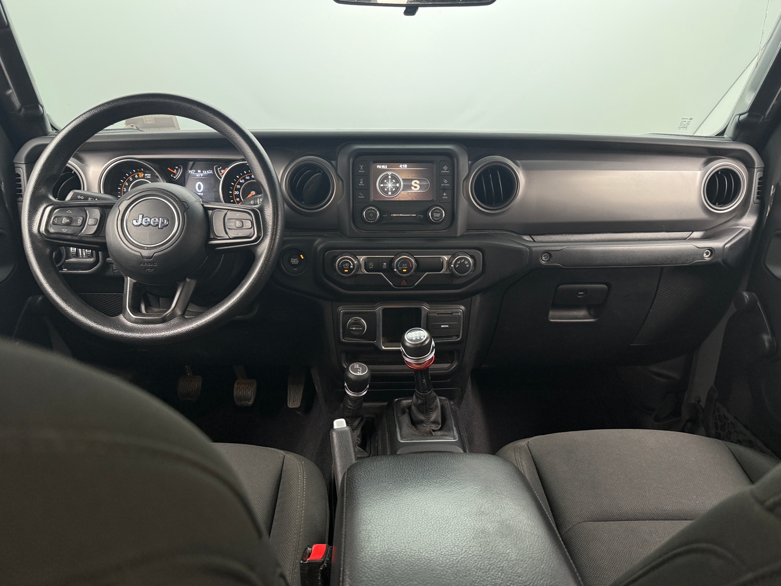 Thumbnail: 2021 Jeep Gladiator - 3