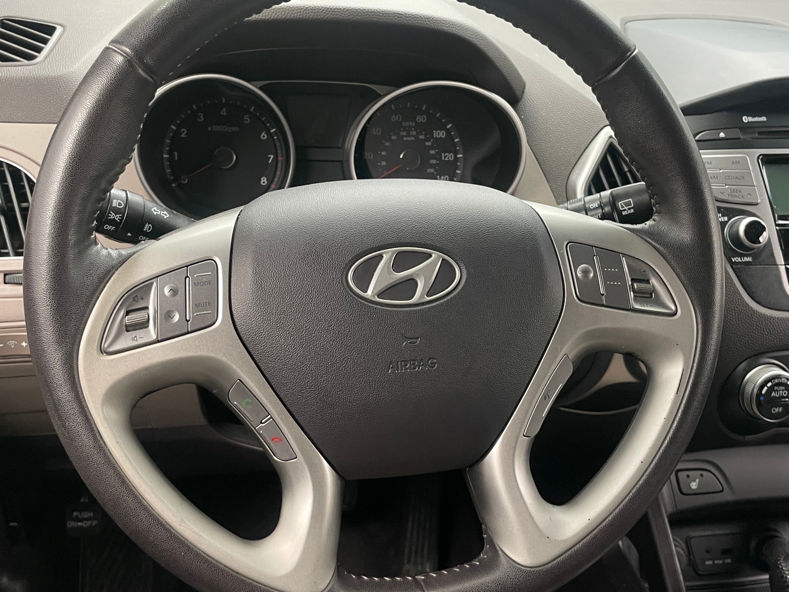 Thumbnail: 2013 Hyundai Tucson - 4