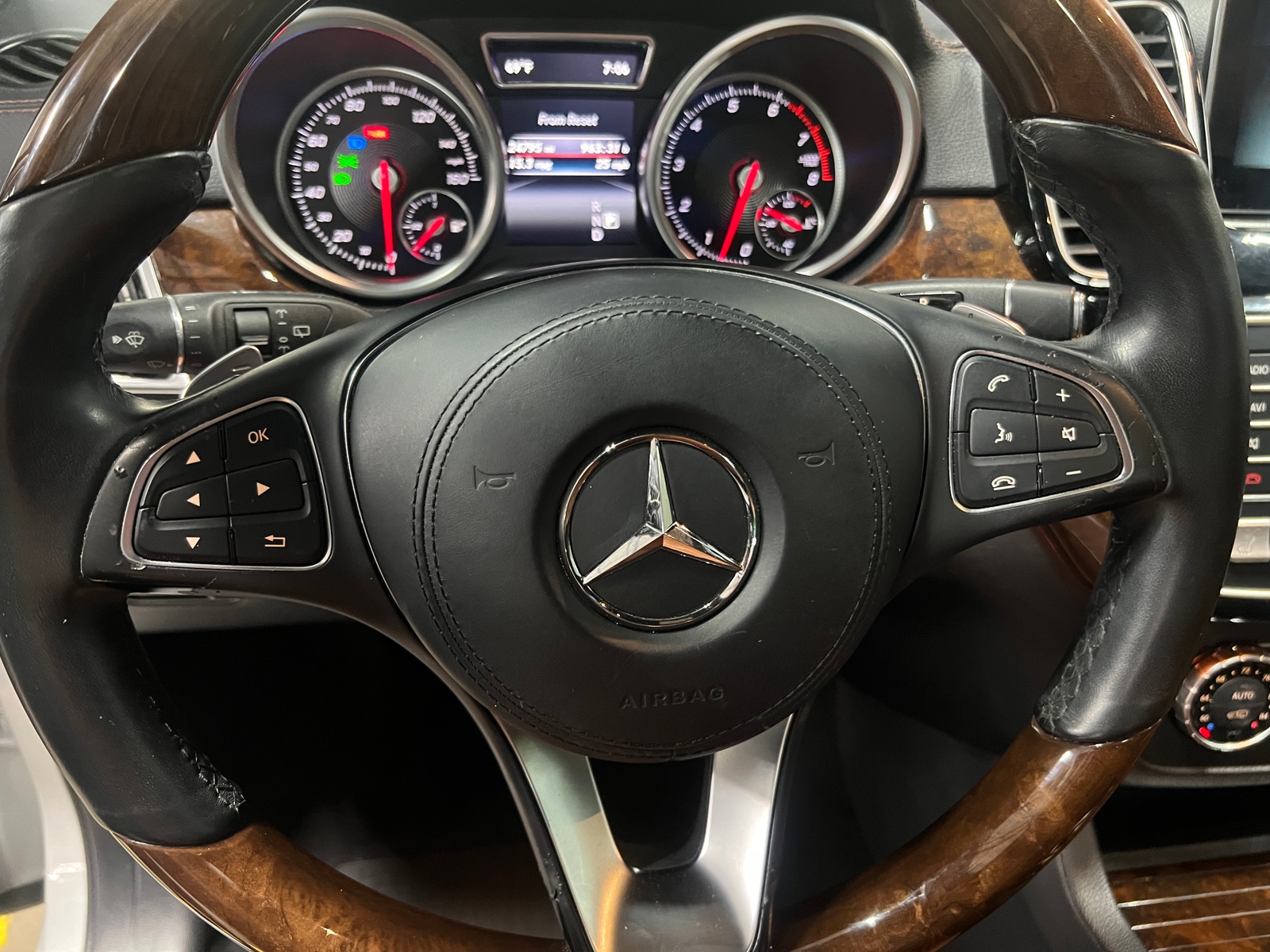 Thumbnail: 2017 Mercedes-Benz GLS - 4