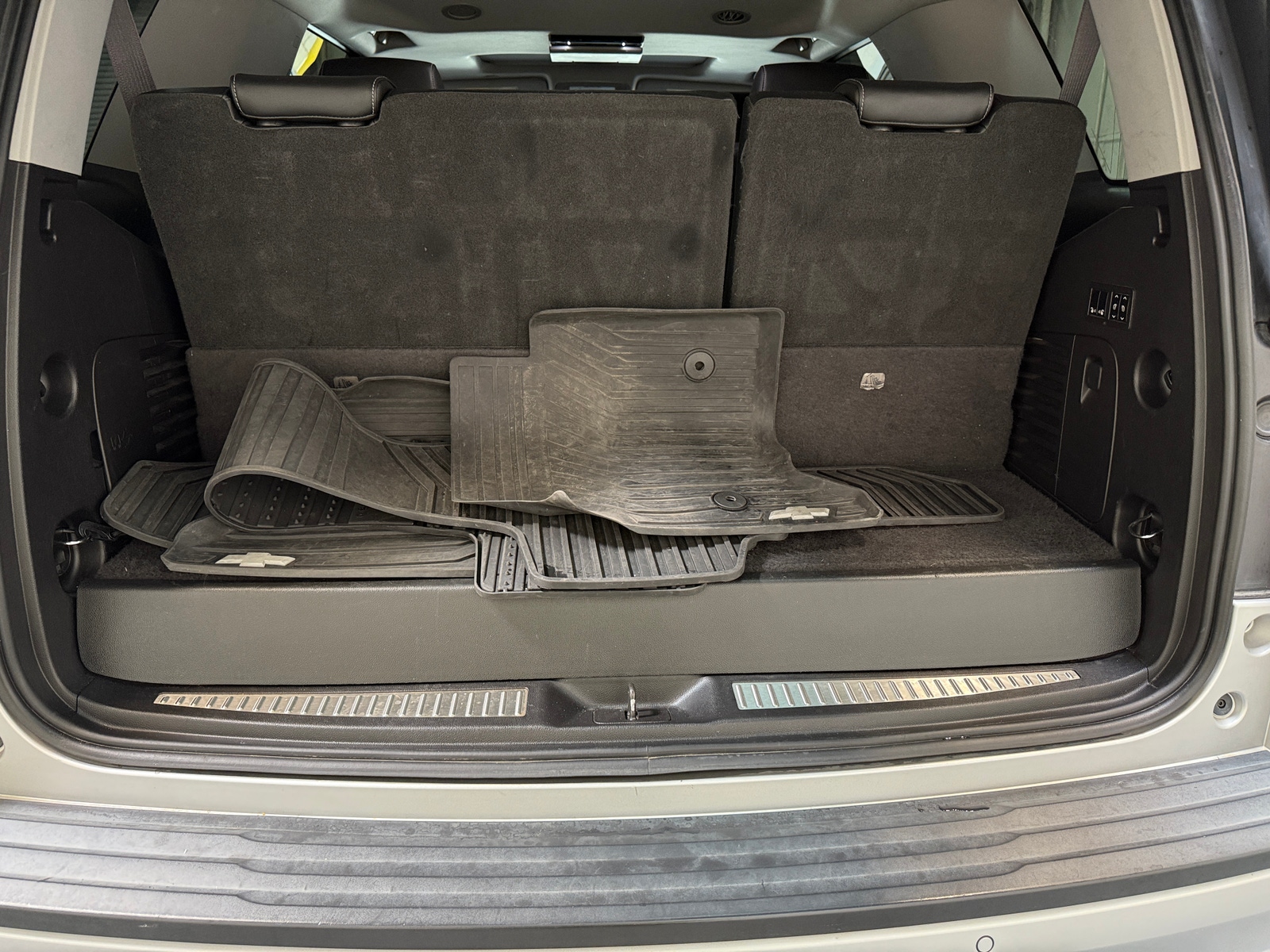 Thumbnail: 2016 Chevrolet Tahoe - 6