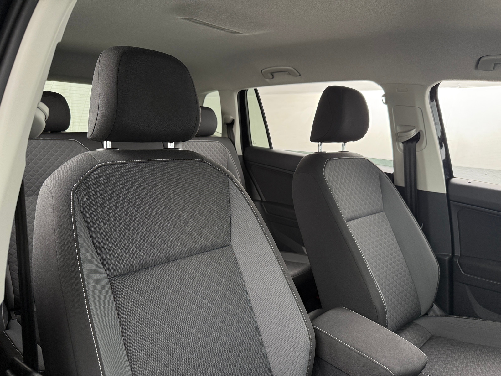 Thumbnail: 2021 Volkswagen Tiguan - 2