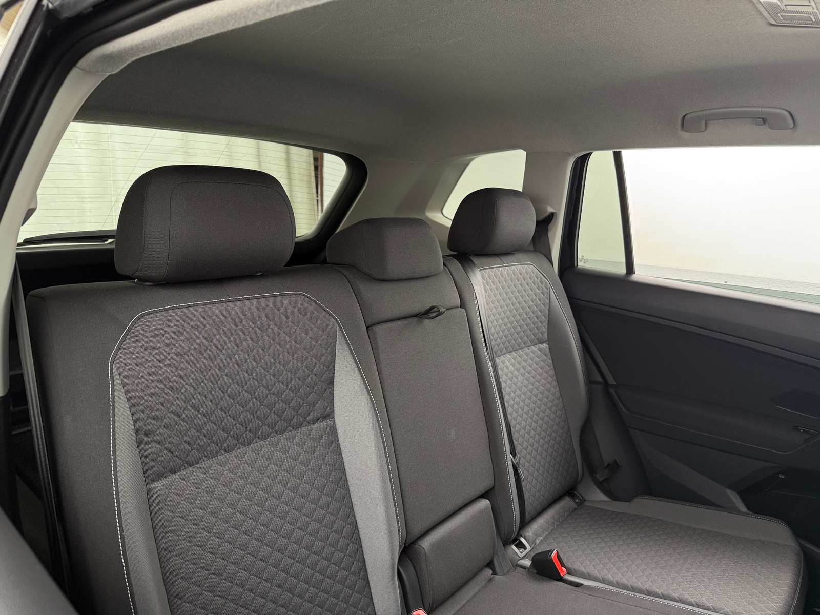 Thumbnail: 2021 Volkswagen Tiguan - 6