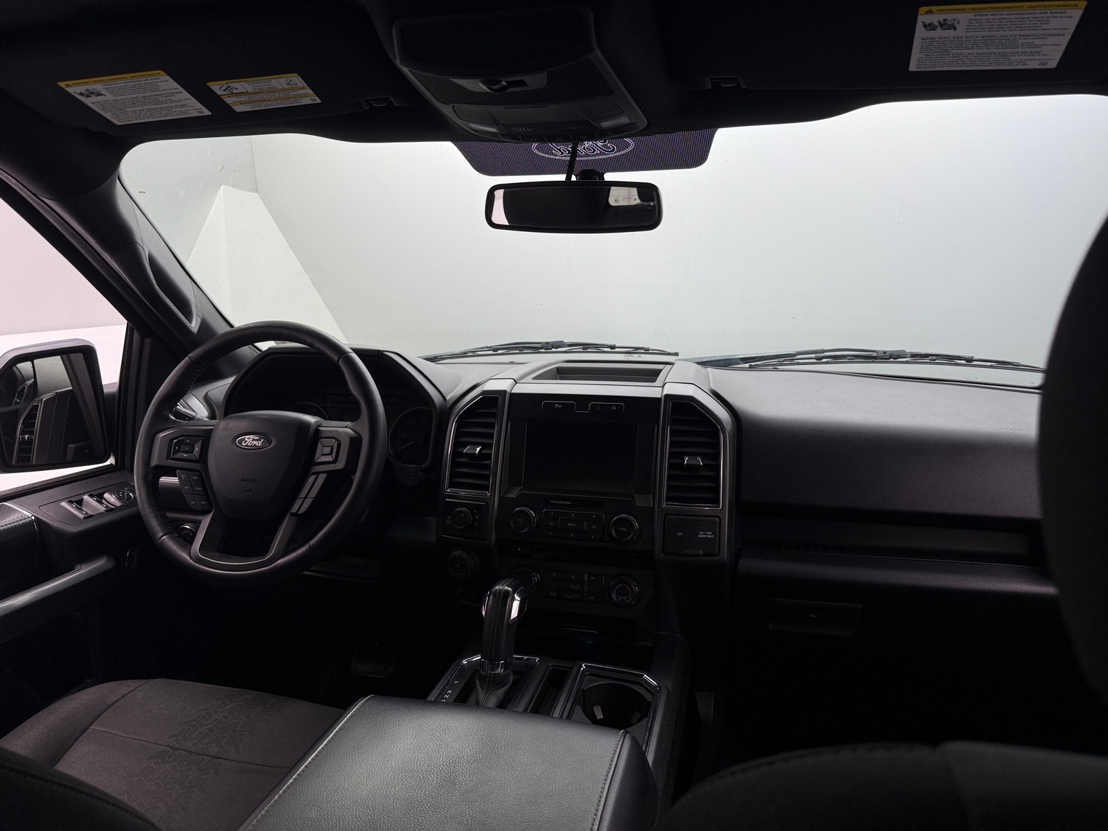 Thumbnail: 2018 Ford Econoline - 3