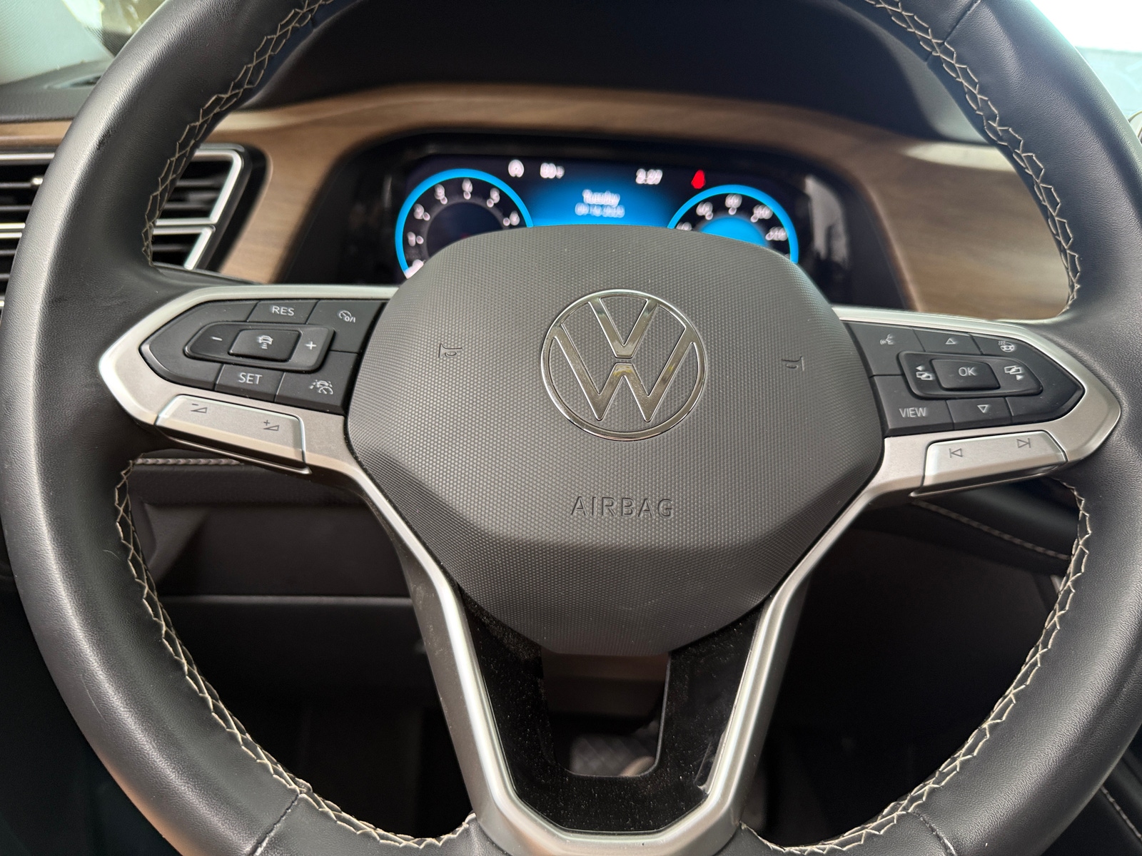 Thumbnail: 2024 Volkswagen Atlas - 4