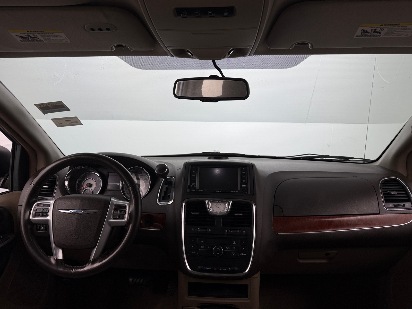 Thumbnail: 2013 Chrysler Town & Country - 2