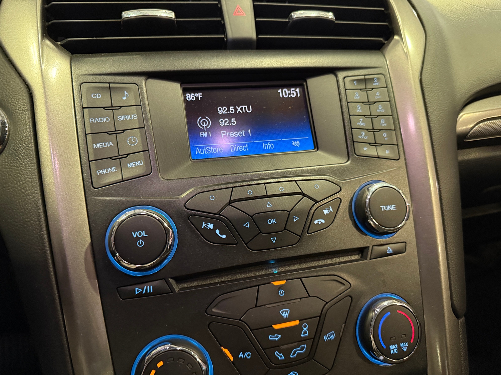 Thumbnail: 2017 Ford Fusion - 4