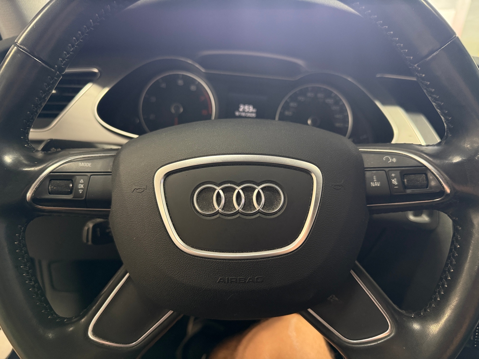 Thumbnail: 2013 Audi A4 - 4