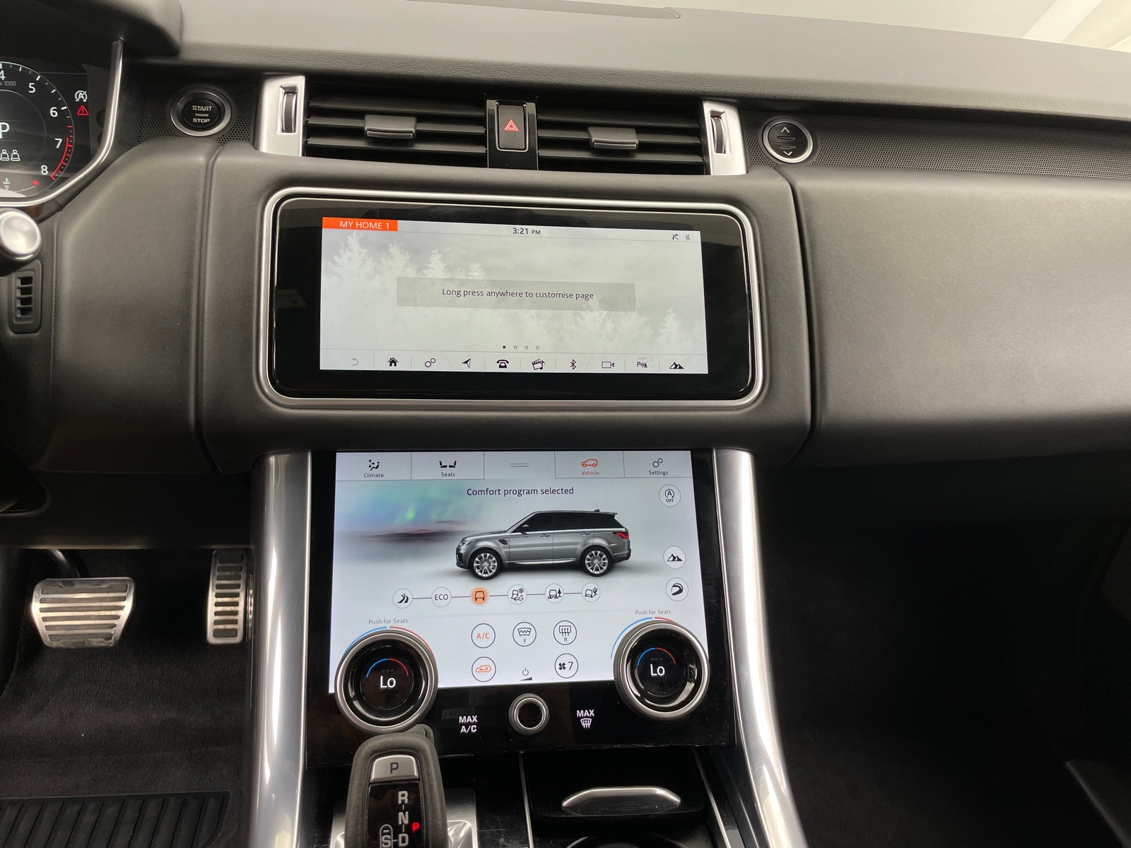Thumbnail: 2020 Land Rover Range Rover Sport - 3