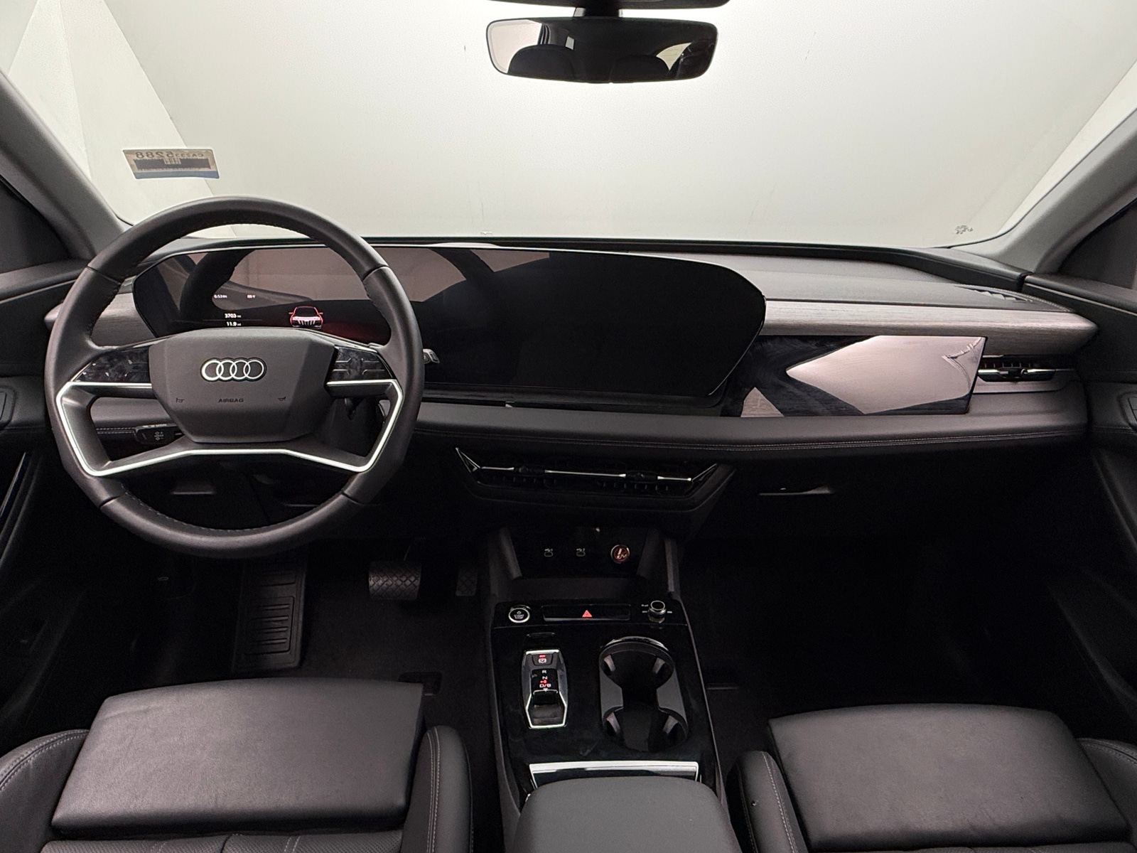 Thumbnail: 2025 Audi Q6 e-tron - 2