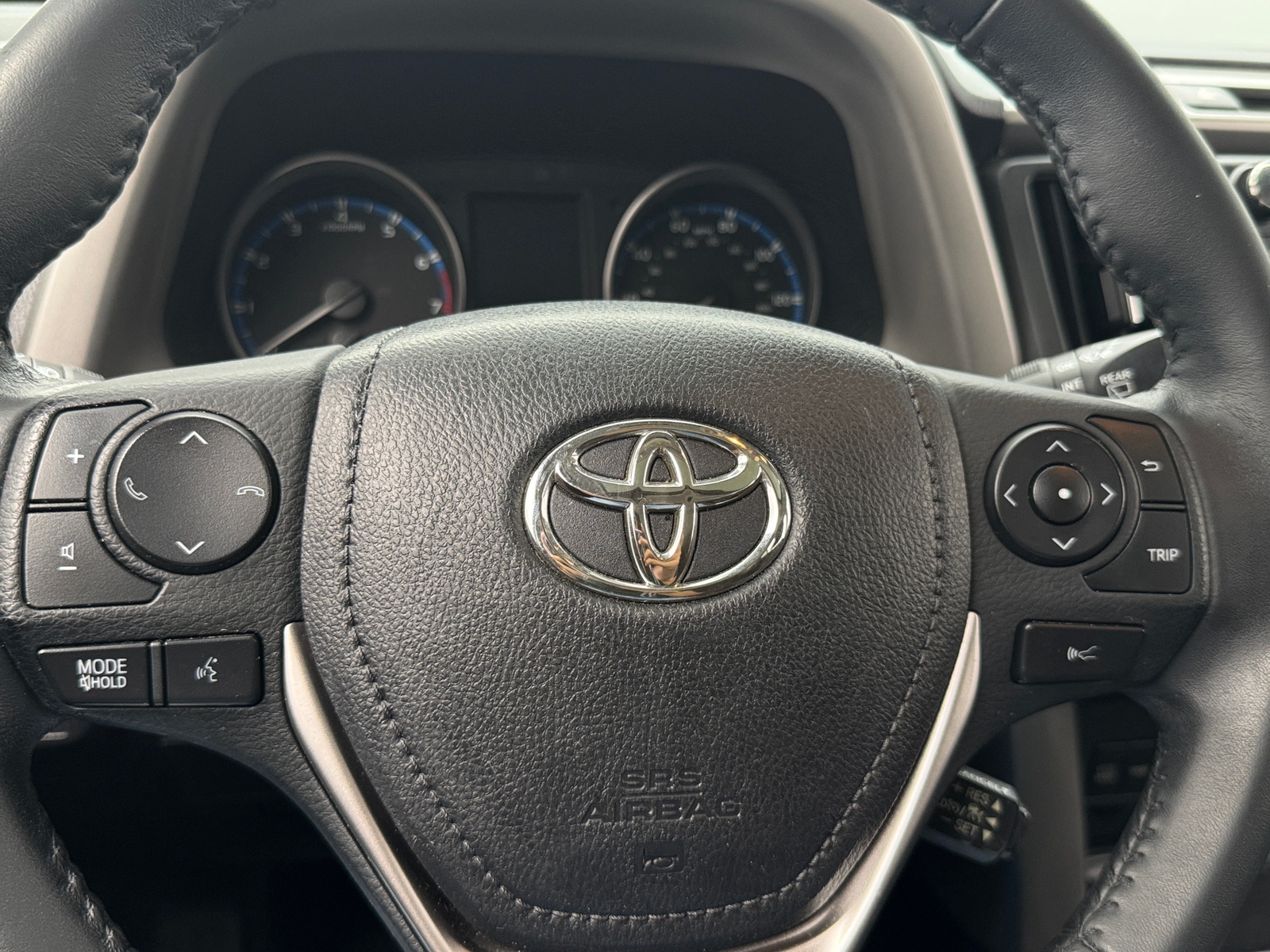 Thumbnail: 2018 Toyota RAV4 - 5