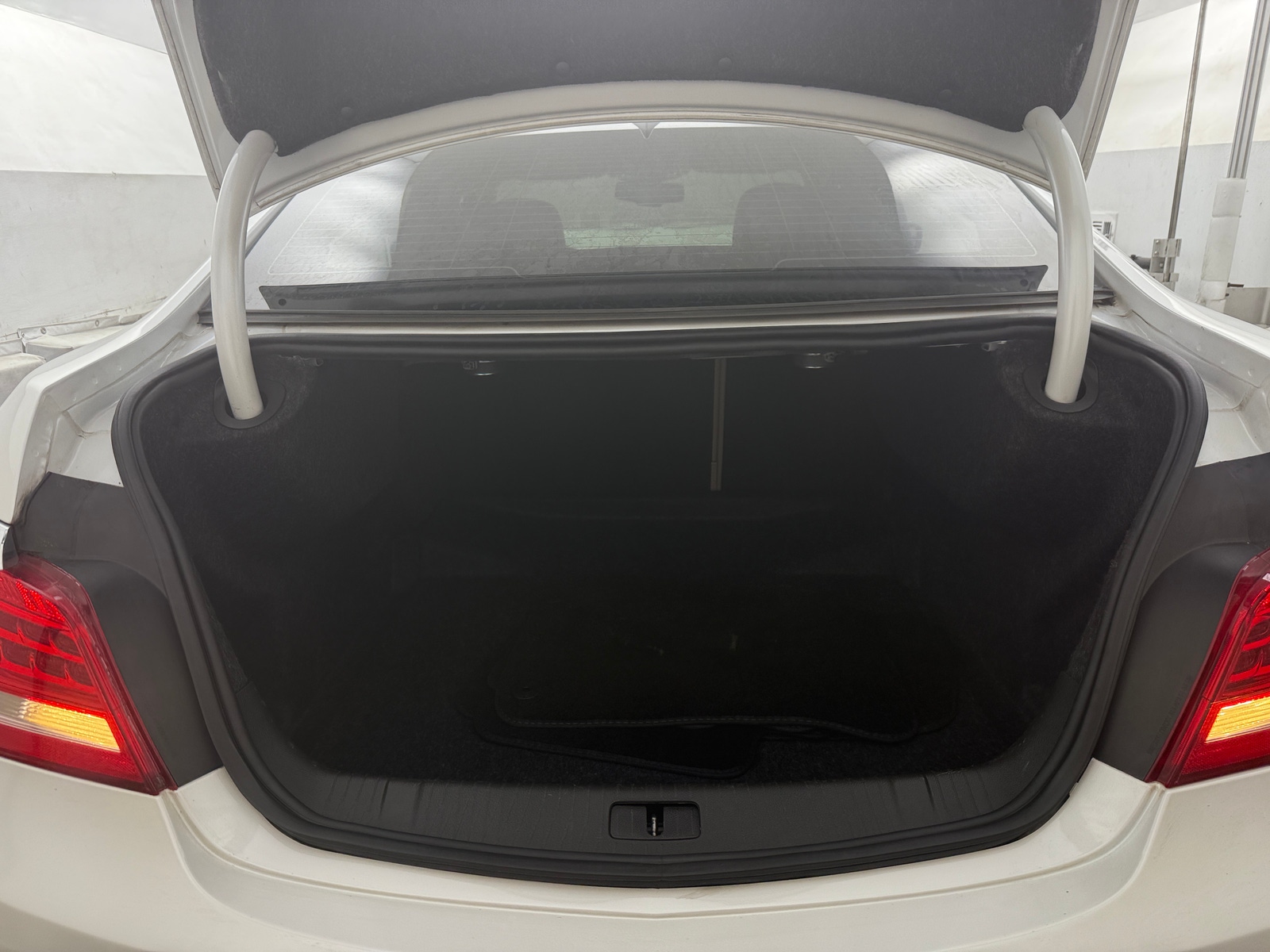 Thumbnail: 2016 Buick LaCrosse - 6