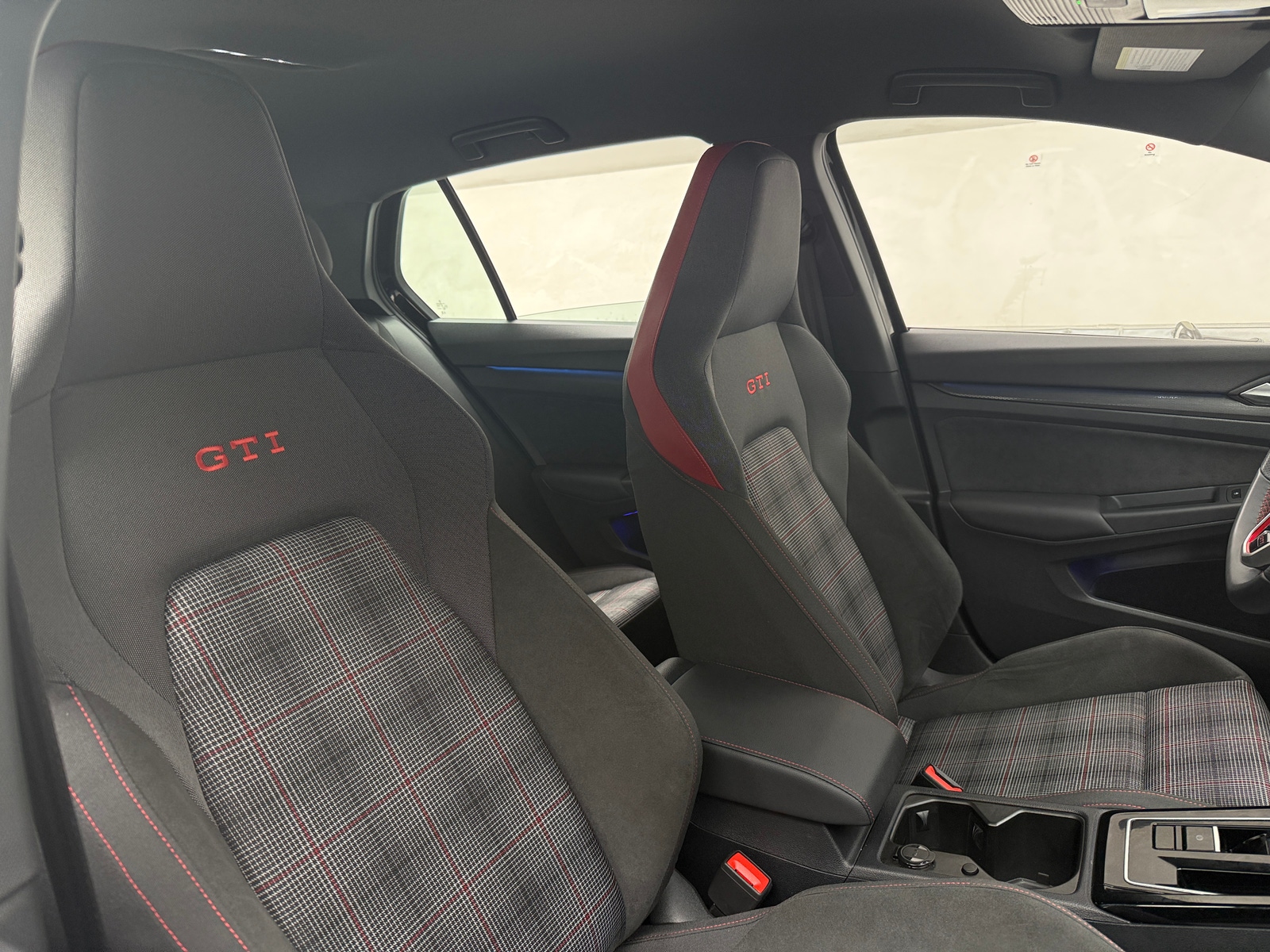 Thumbnail: 2024 Volkswagen Golf - 2