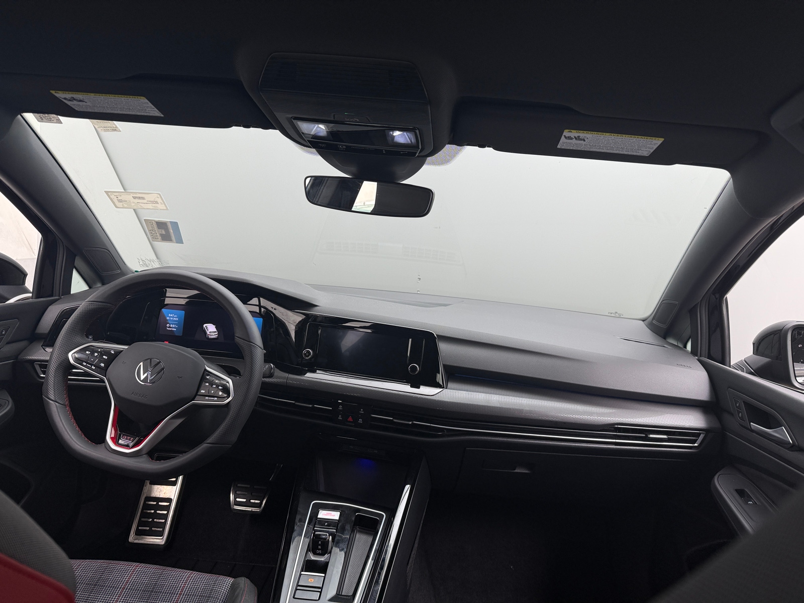 Thumbnail: 2024 Volkswagen Golf - 3