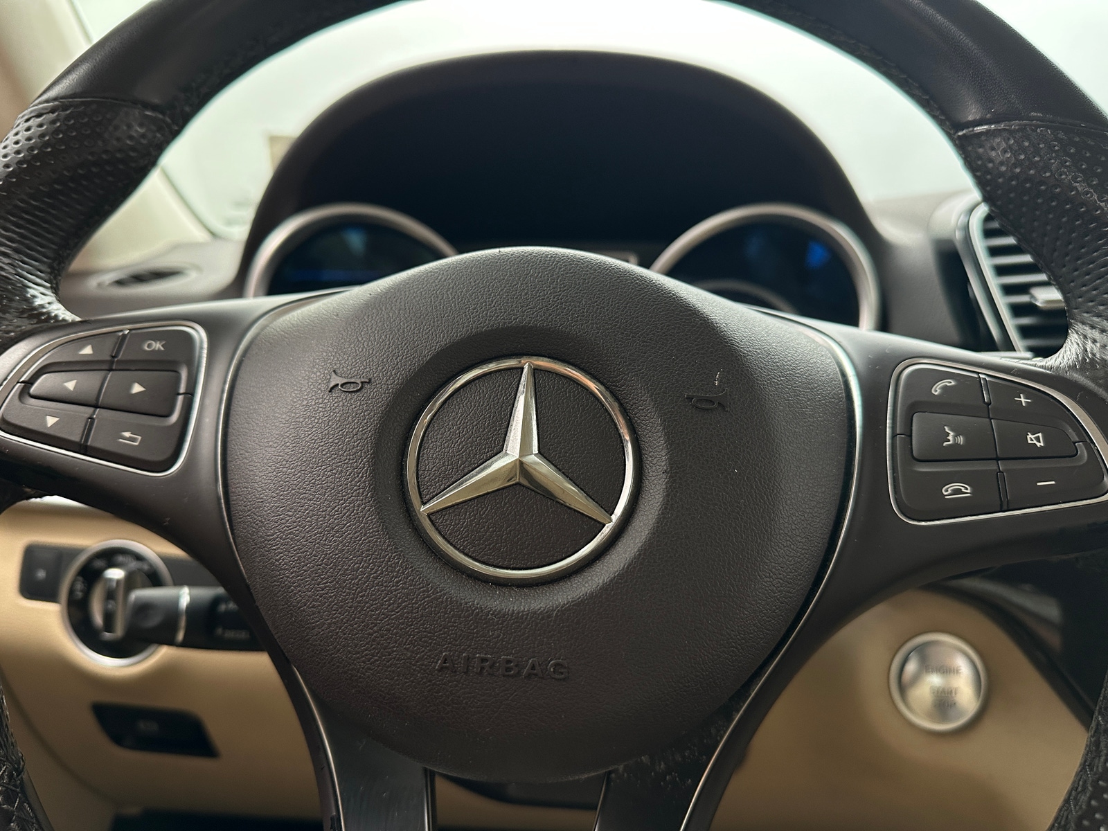 Thumbnail: 2018 Mercedes-Benz GLE - 4