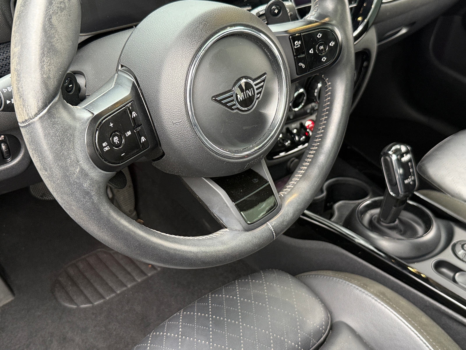 Thumbnail: 2022 MINI Cooper Clubman - 4