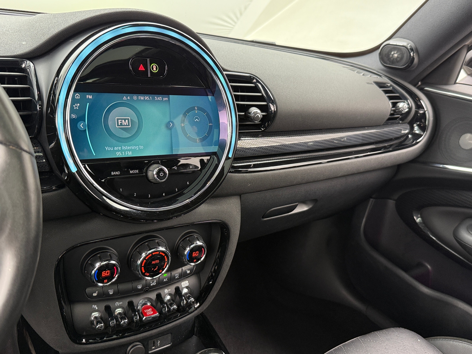 Thumbnail: 2022 MINI Cooper Clubman - 3