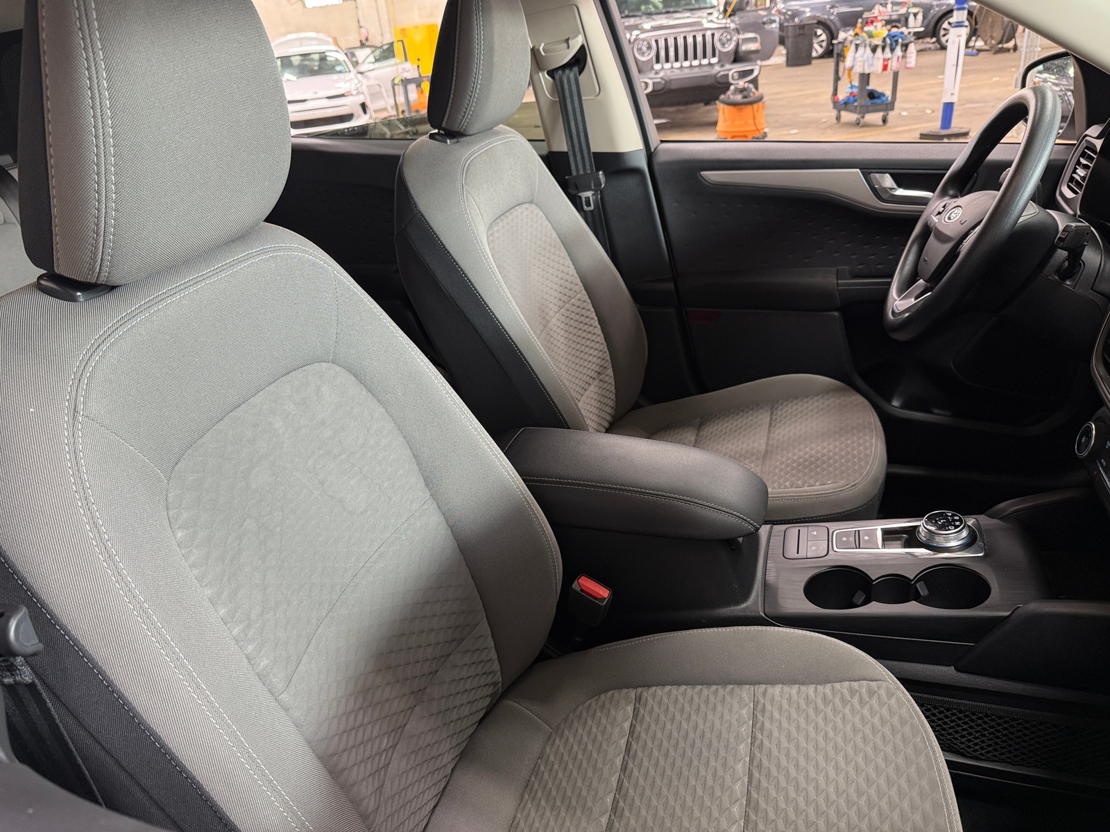 Thumbnail: 2020 Ford Escape - 2
