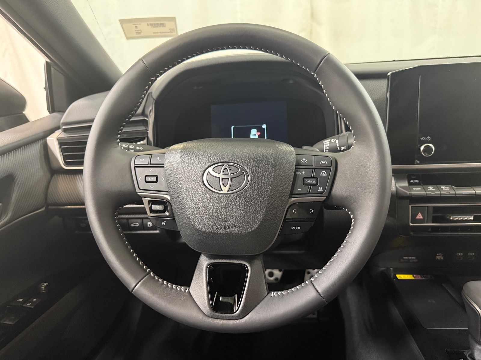 Thumbnail: 2025 Toyota Camry - 4