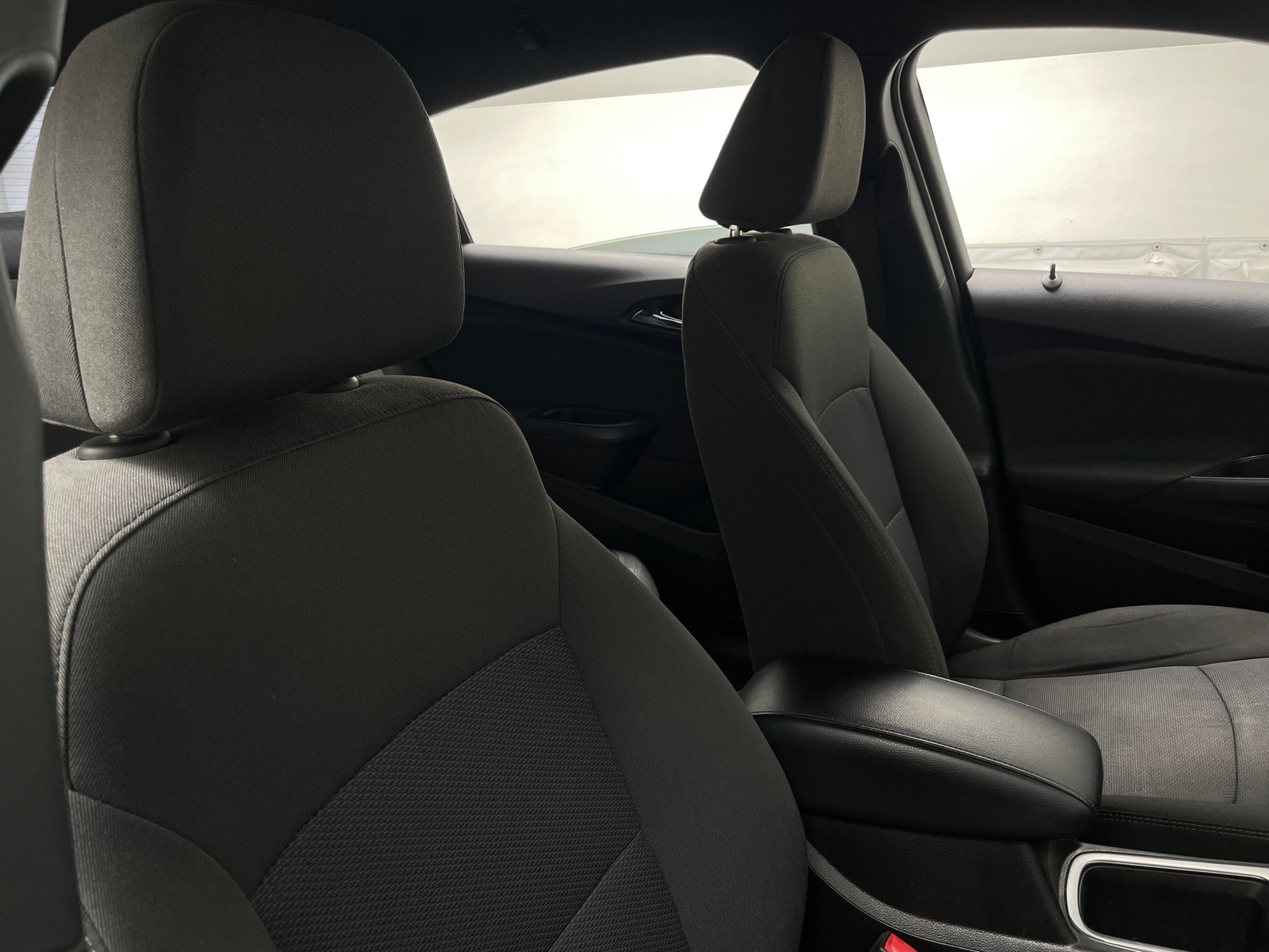 Thumbnail: 2018 Chevrolet Cruze - 2
