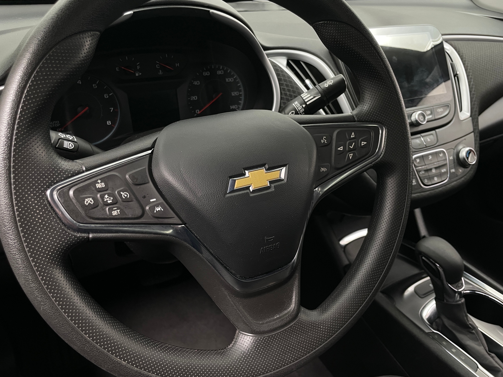 Thumbnail: 2023 Chevrolet Malibu - 5