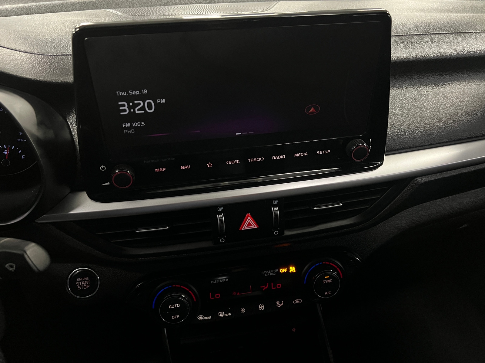 Thumbnail: 2023 Kia Forte - 4