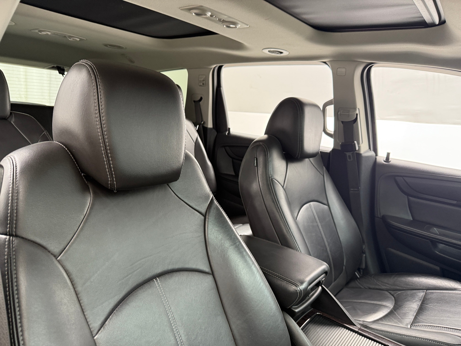 Thumbnail: 2017 Chevrolet Traverse - 2