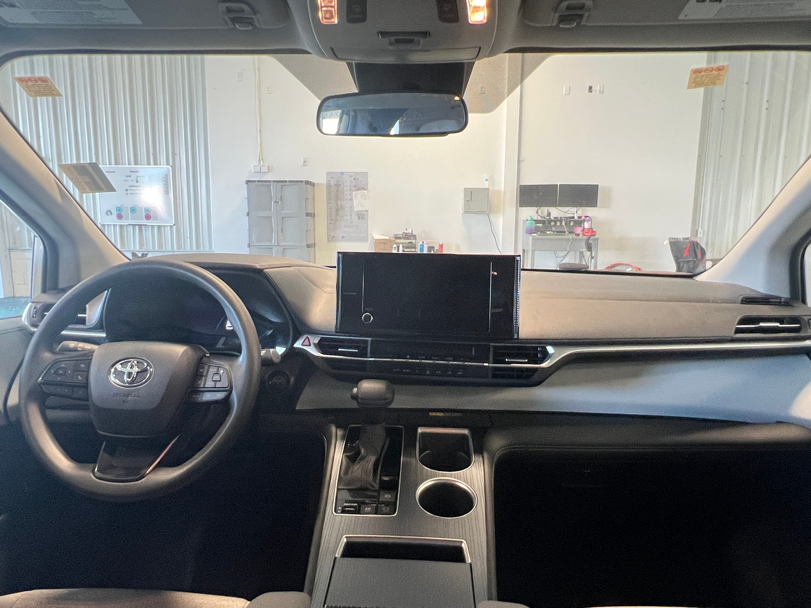 Thumbnail: 2025 Toyota Sienna - 3