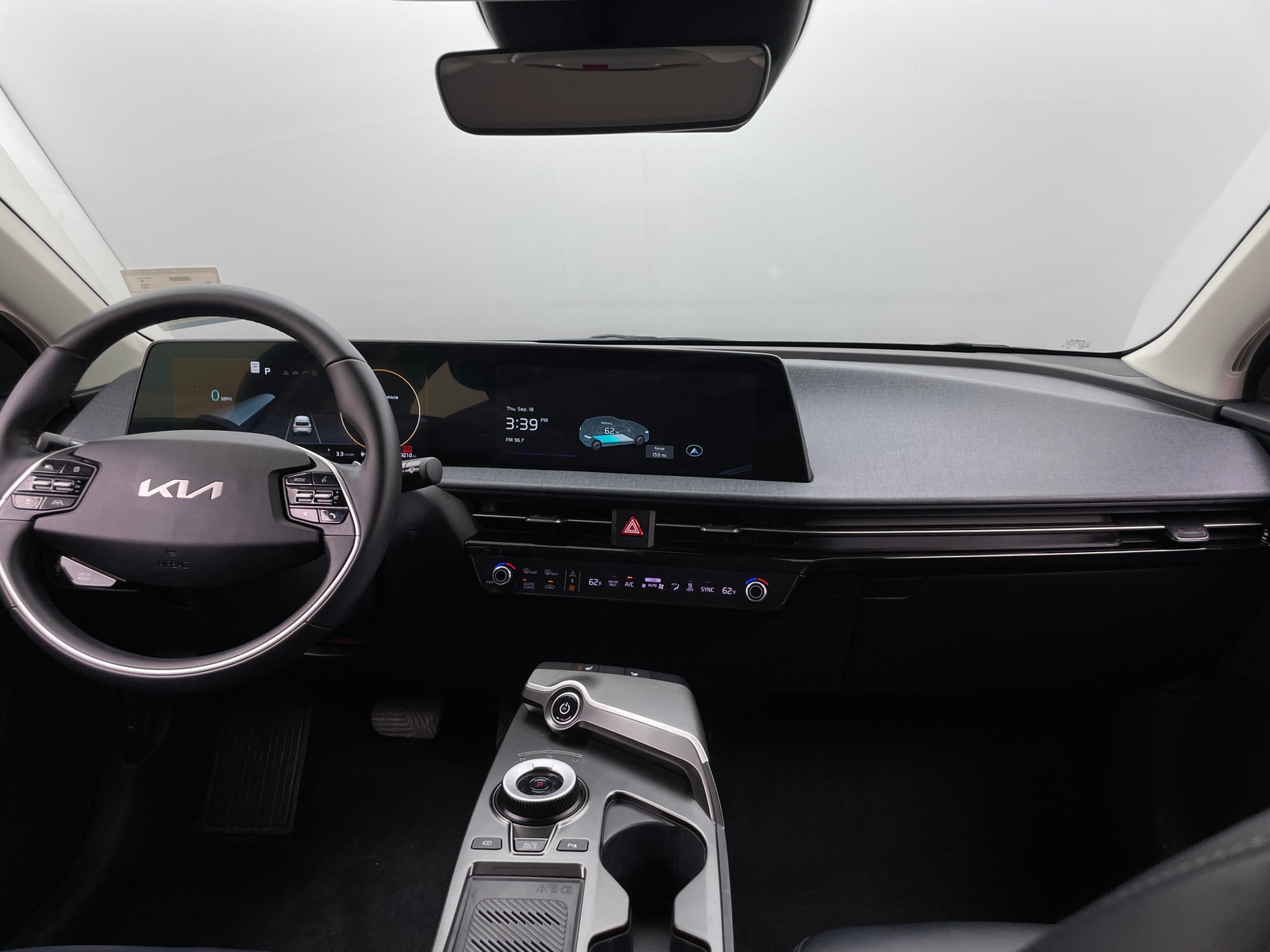 Thumbnail: 2022 Kia EV6 - 3