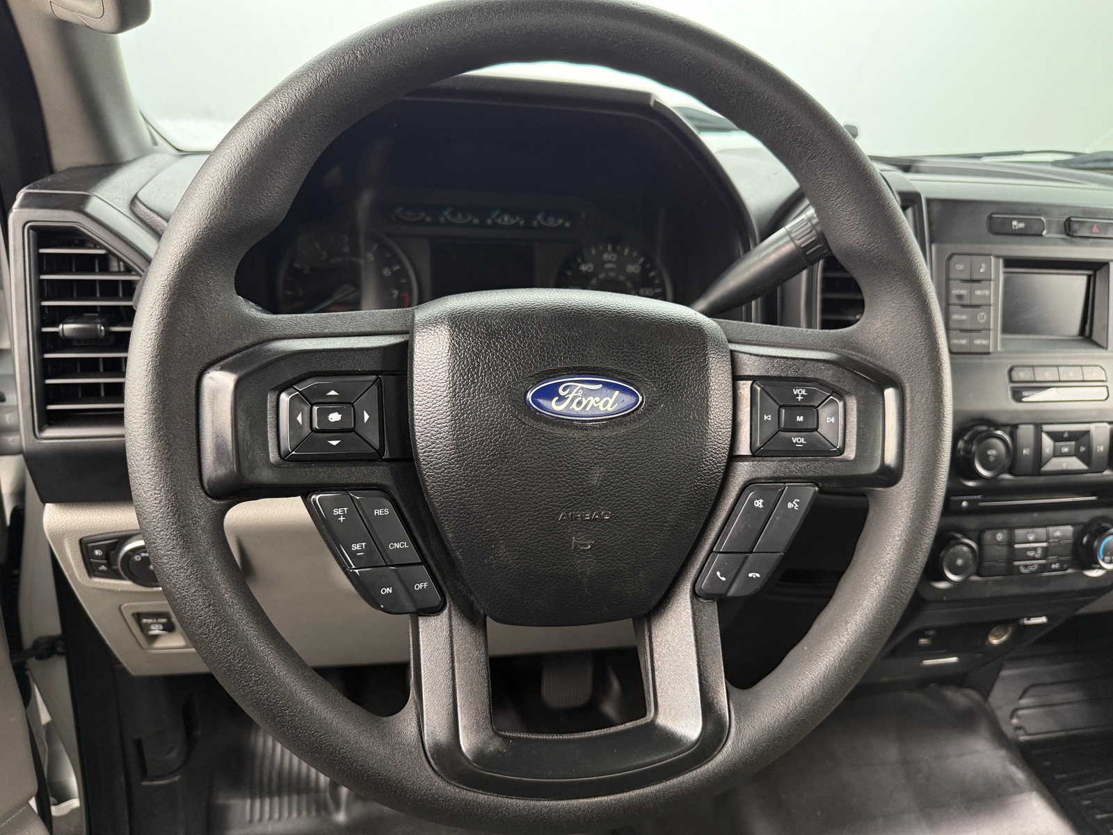 Thumbnail: 2017 Ford Econoline - 5