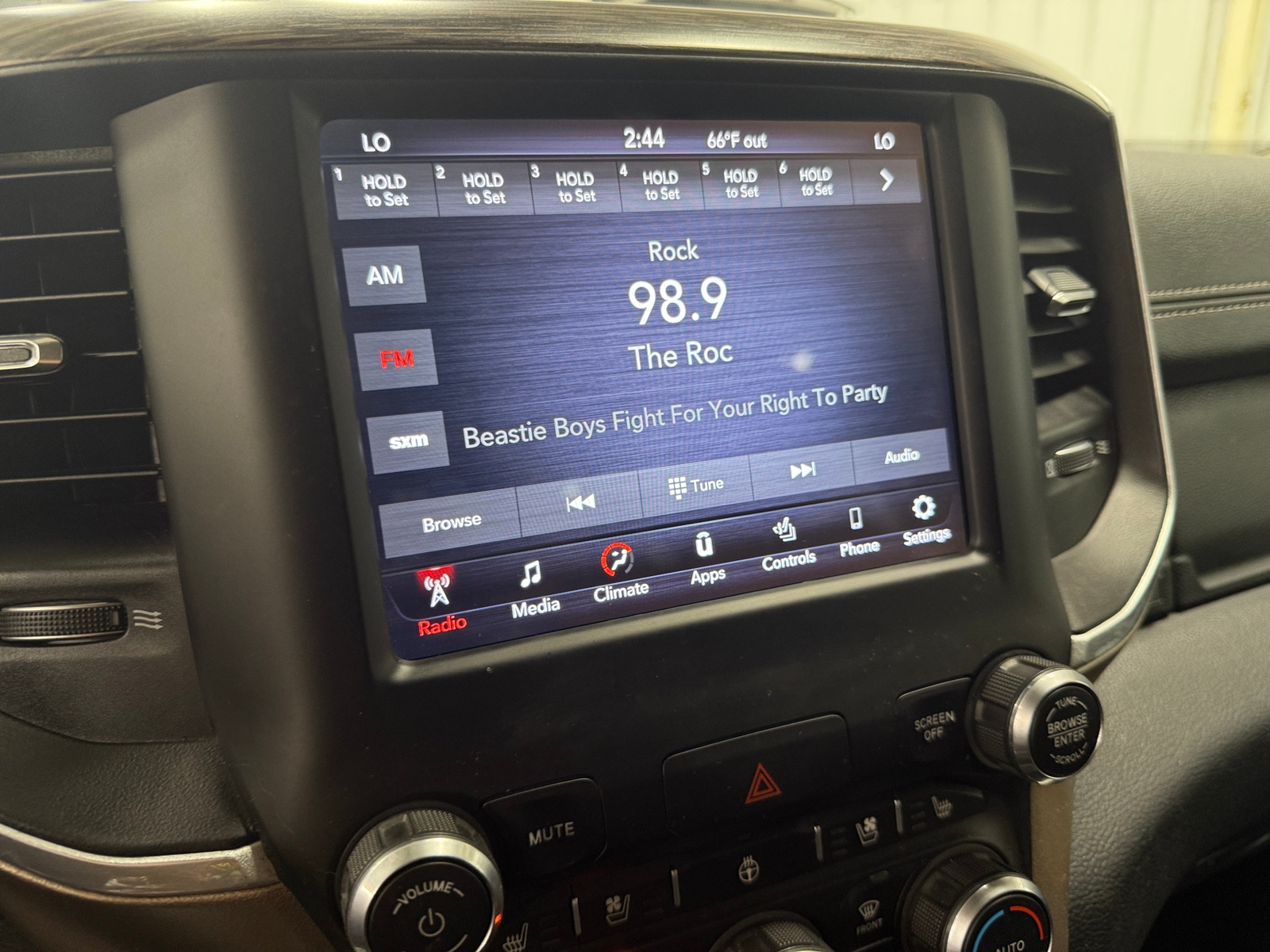 Thumbnail: 2020 RAM 1500 - 3