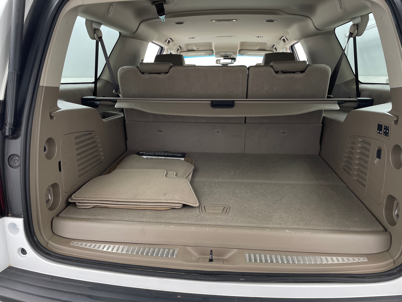 Thumbnail: 2017 Chevrolet Suburban - 6