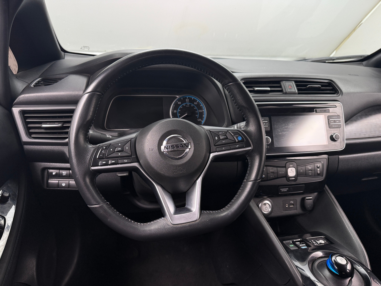 Thumbnail: 2018 Nissan Leaf - 5