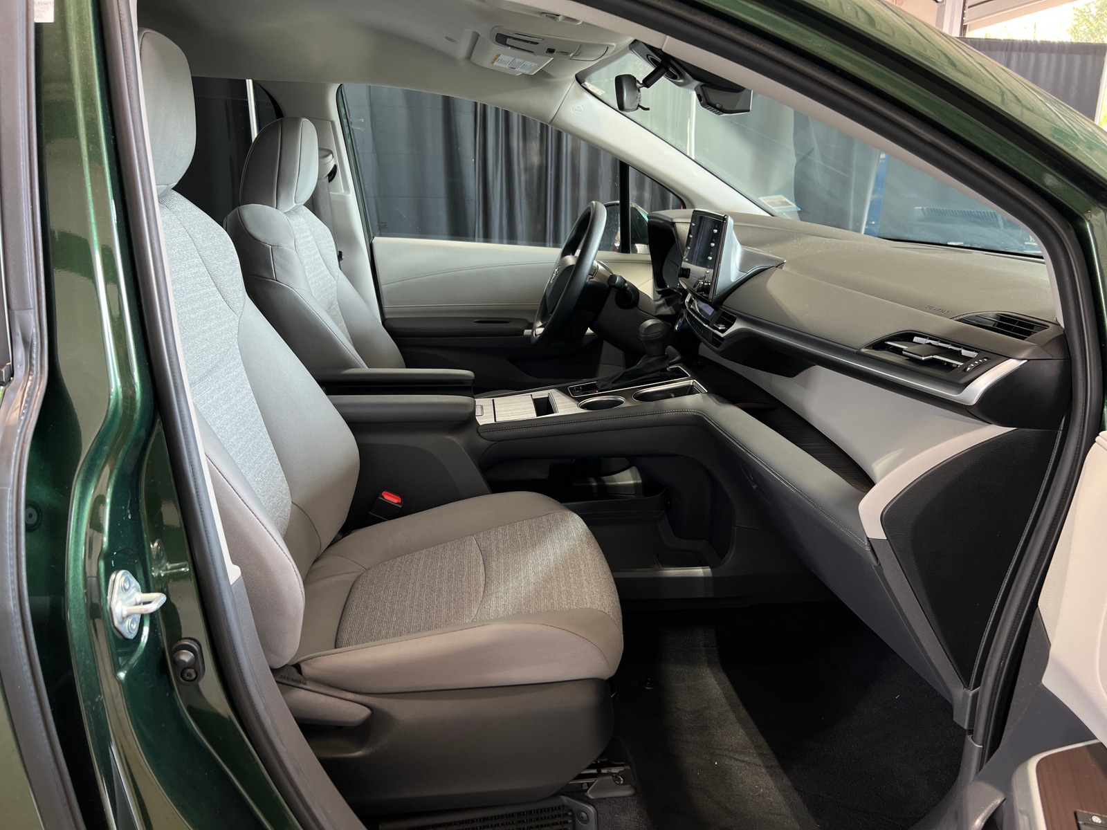 Thumbnail: 2024 Toyota Sienna - 2