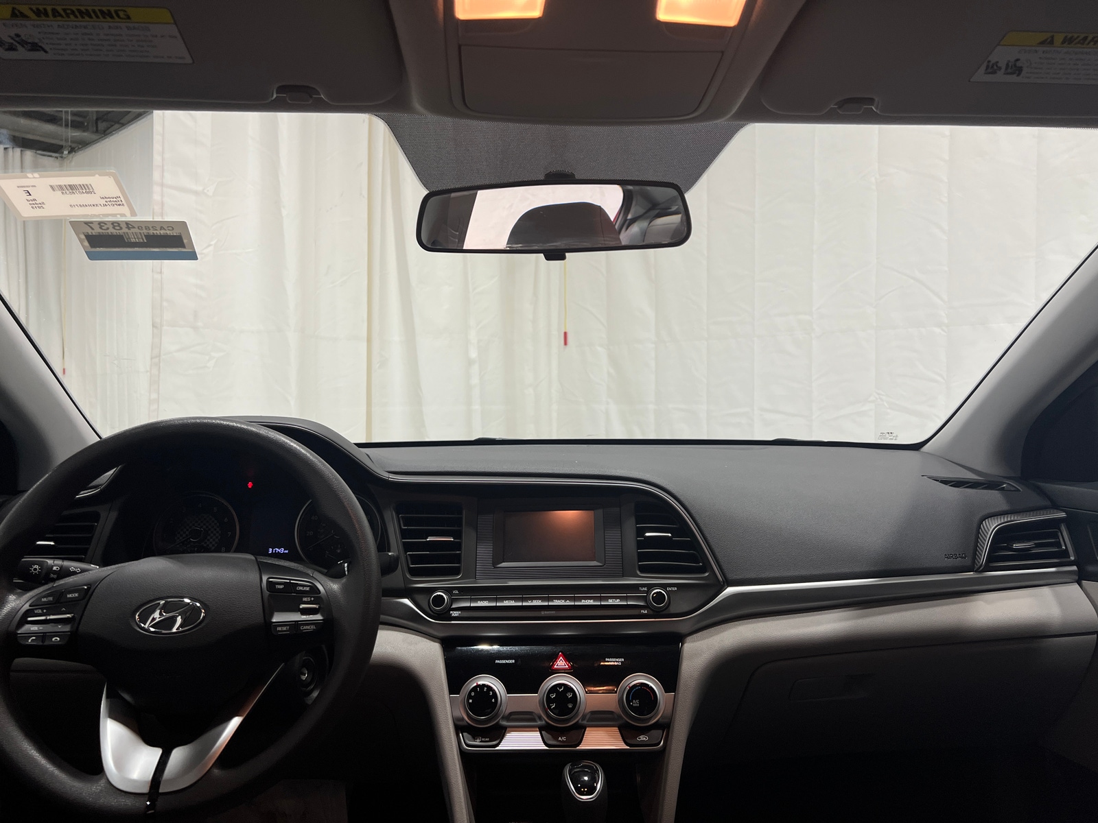 Thumbnail: 2019 Hyundai Elantra - 3