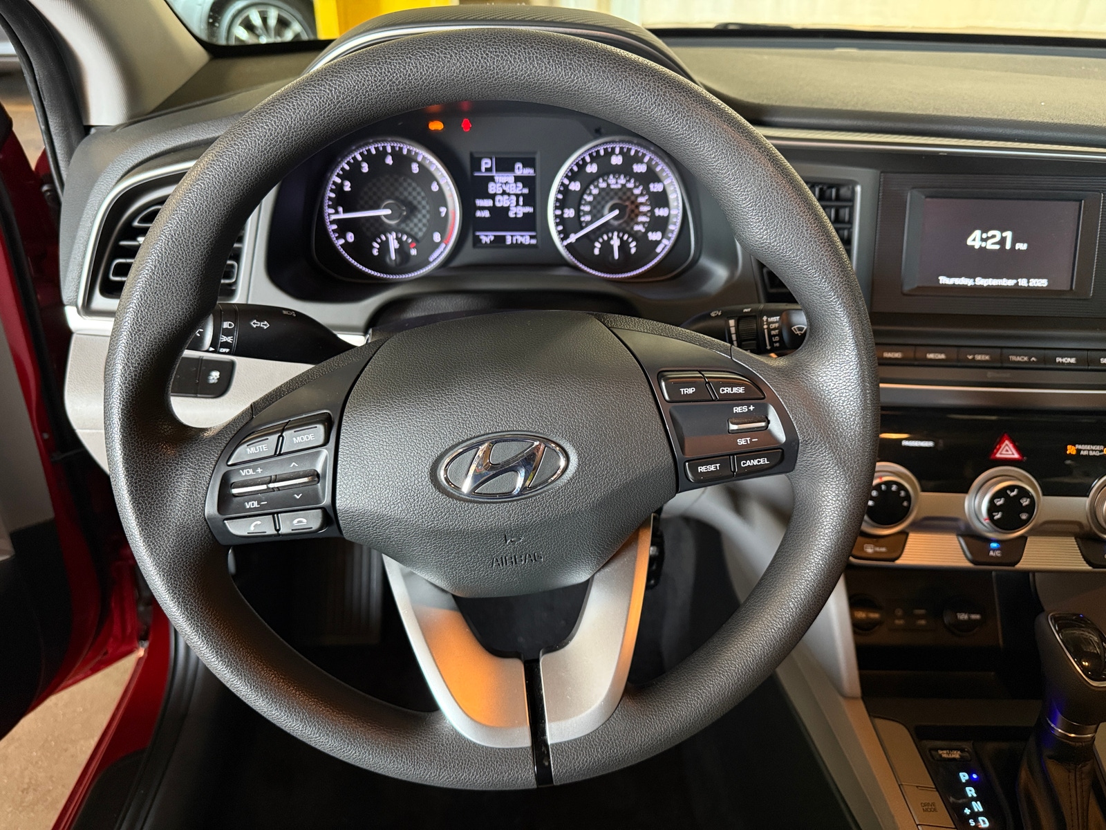 Thumbnail: 2019 Hyundai Elantra - 5