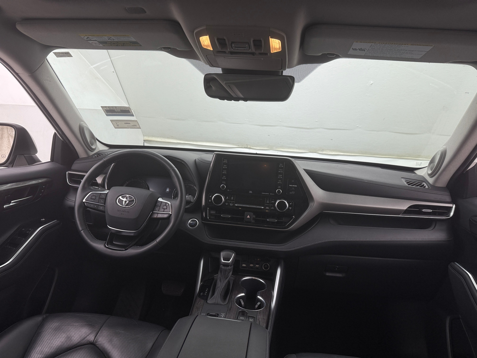Thumbnail: 2020 Toyota Highlander - 2