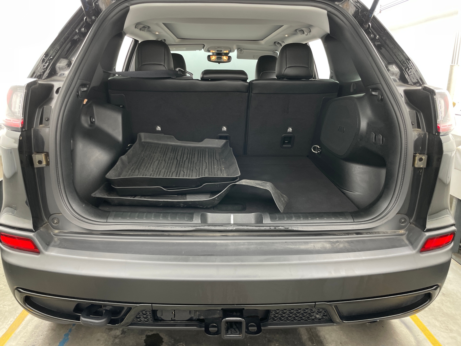 Thumbnail: 2022 Jeep Cherokee - 7