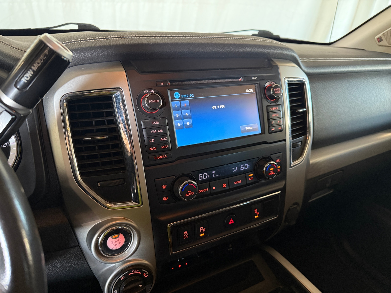 Thumbnail: 2016 Nissan Titan - 4