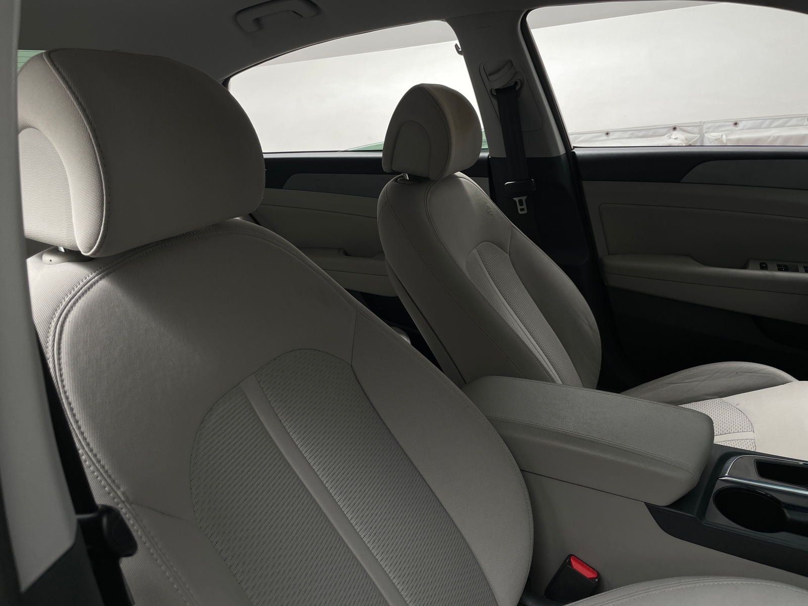 Thumbnail: 2015 Hyundai Sonata - 2