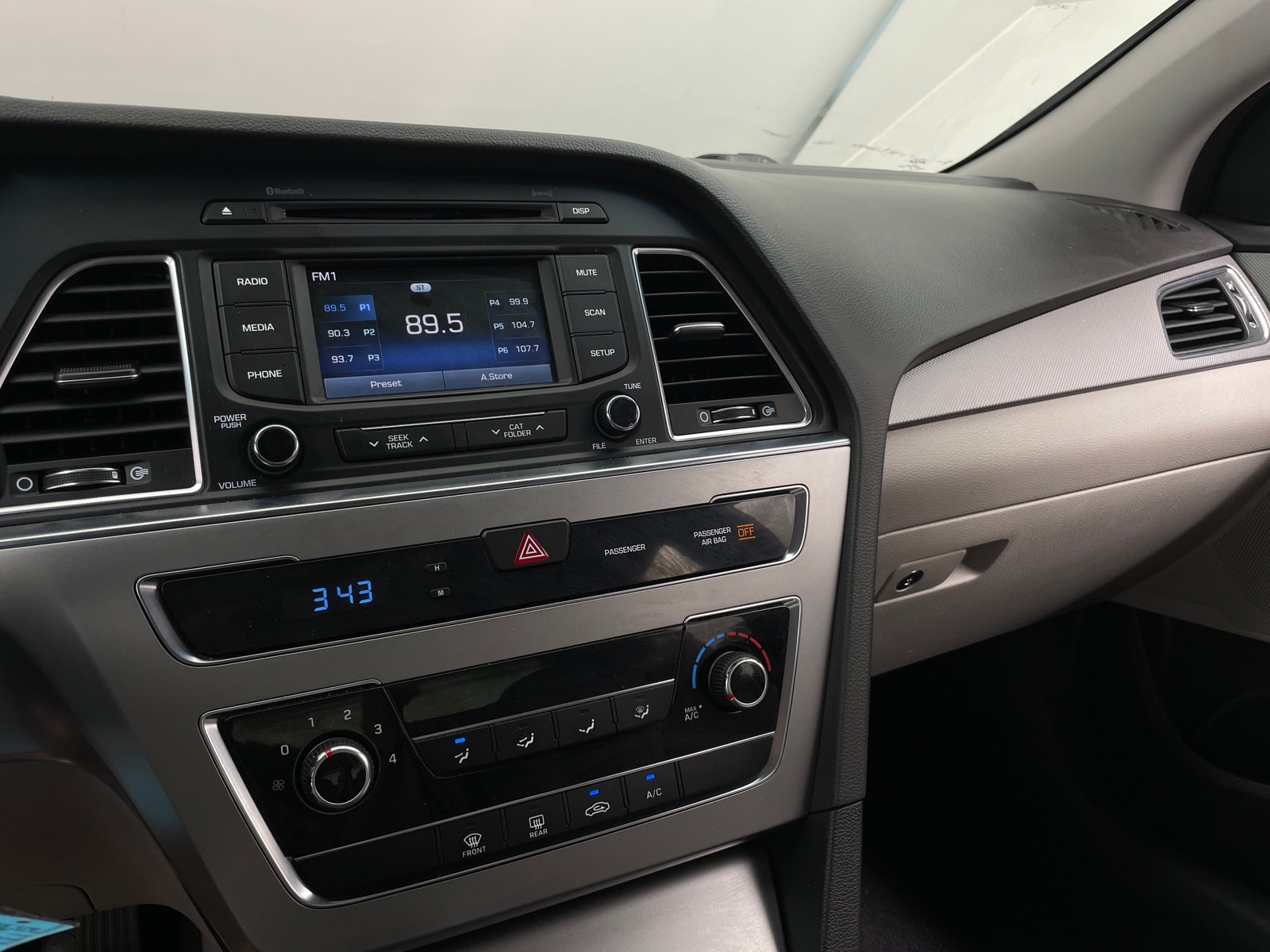 Thumbnail: 2015 Hyundai Sonata - 4